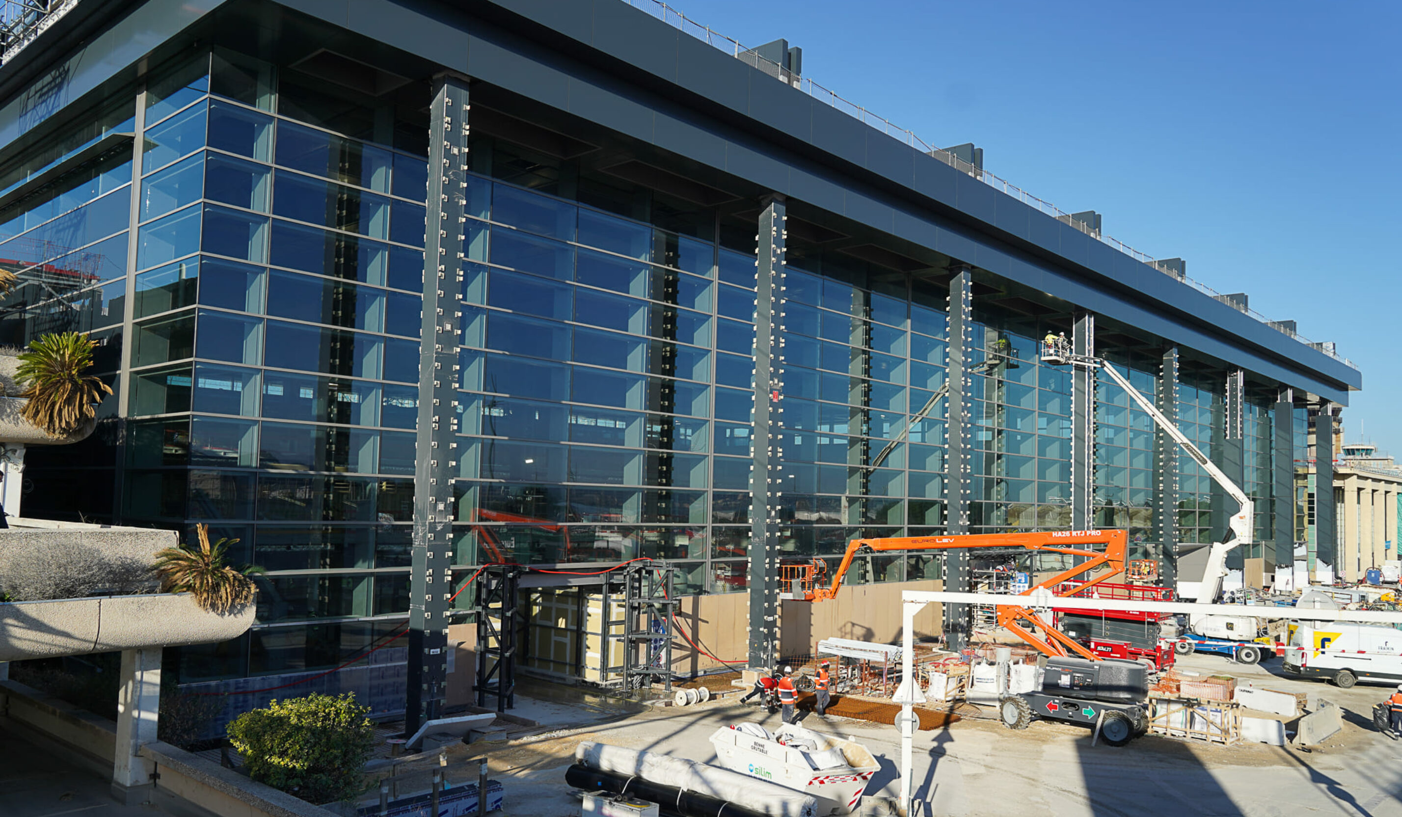 Aéoport marseille provence terminal 1 setec opency chantier opc