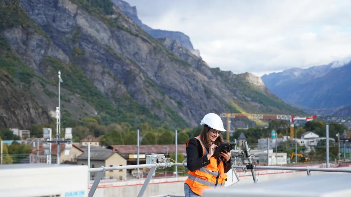 Collaboratrice setec opency