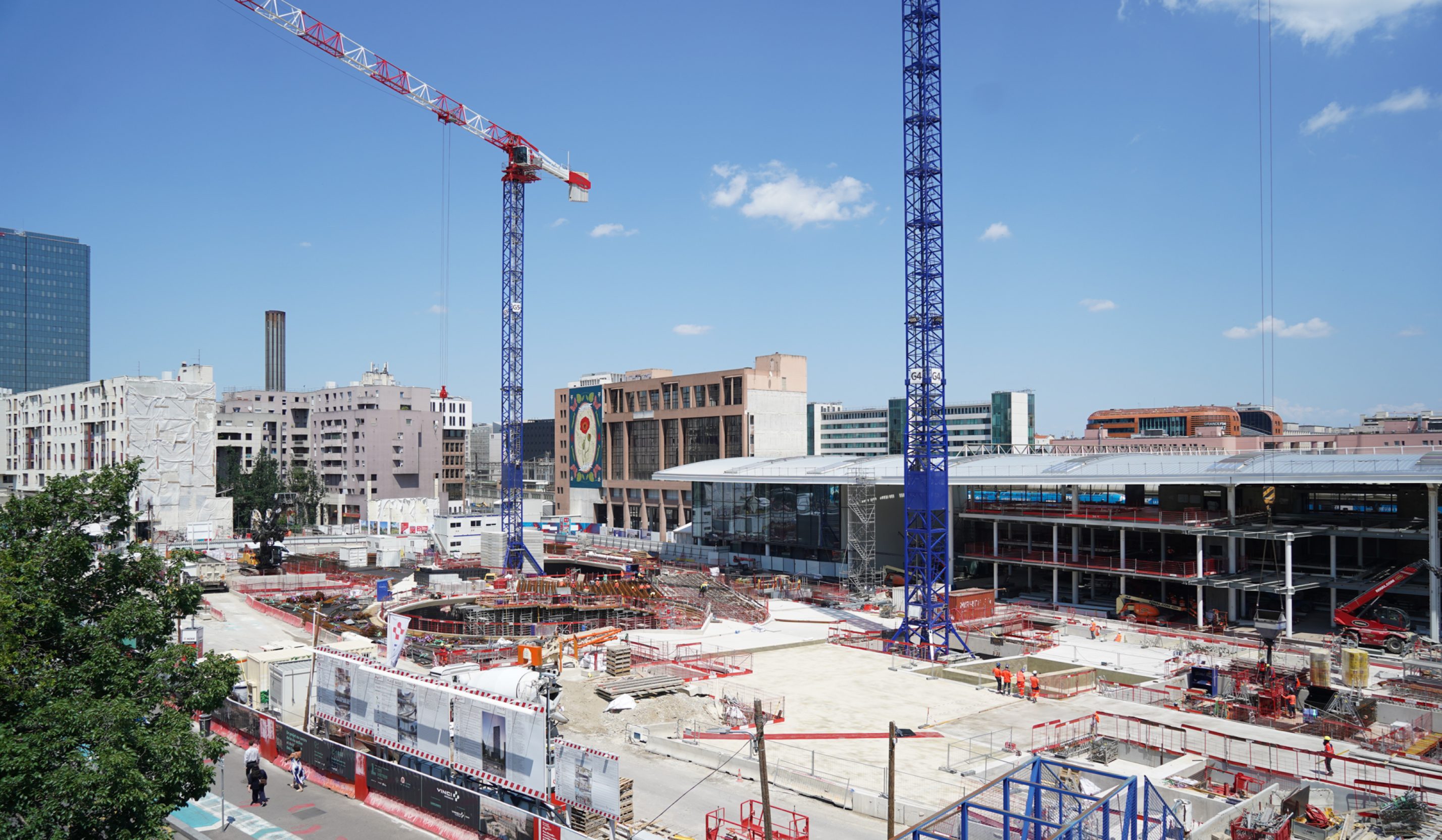 Chantier de la Gare Lyon Part-Dieu vu depuis la base vie en juin 2023